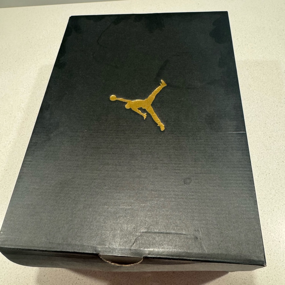 Jordan Lift Off Black and Gold Box
